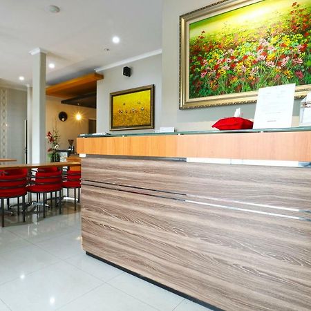 Chiaro Hotel Syariah Sidoarjo Eksteriør billede