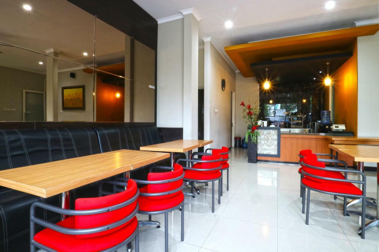 Chiaro Hotel Syariah Sidoarjo Eksteriør billede