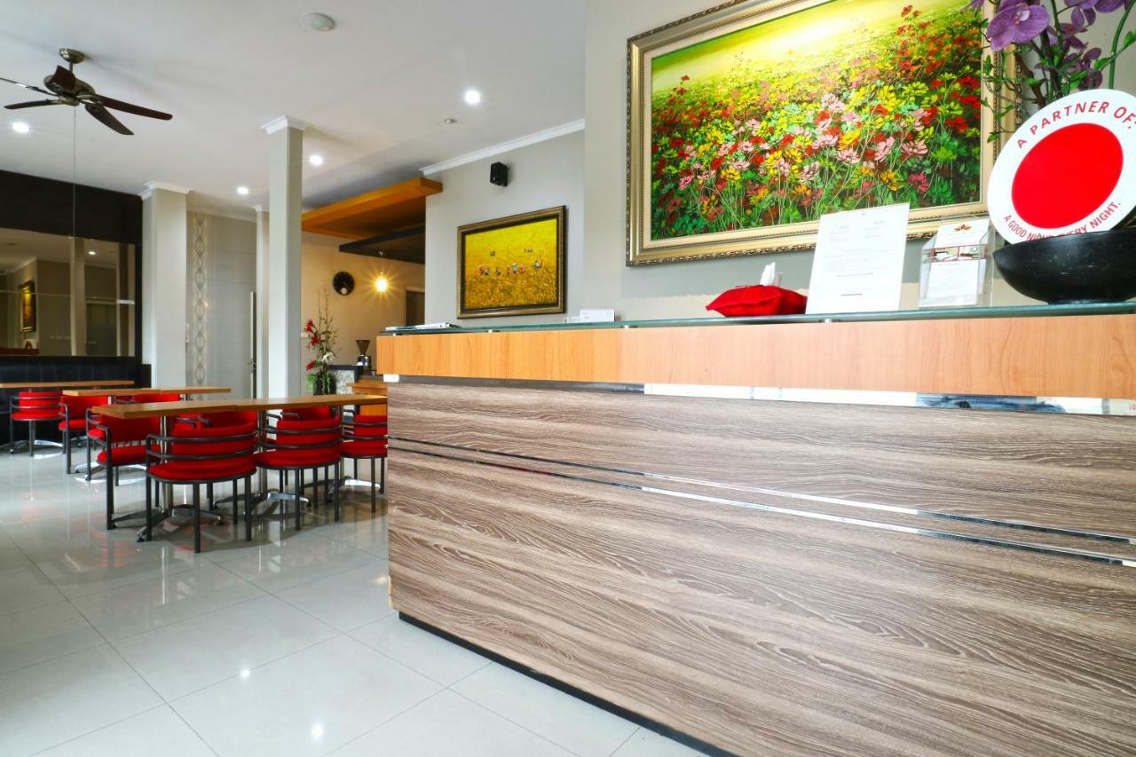 Chiaro Hotel Syariah Sidoarjo Eksteriør billede