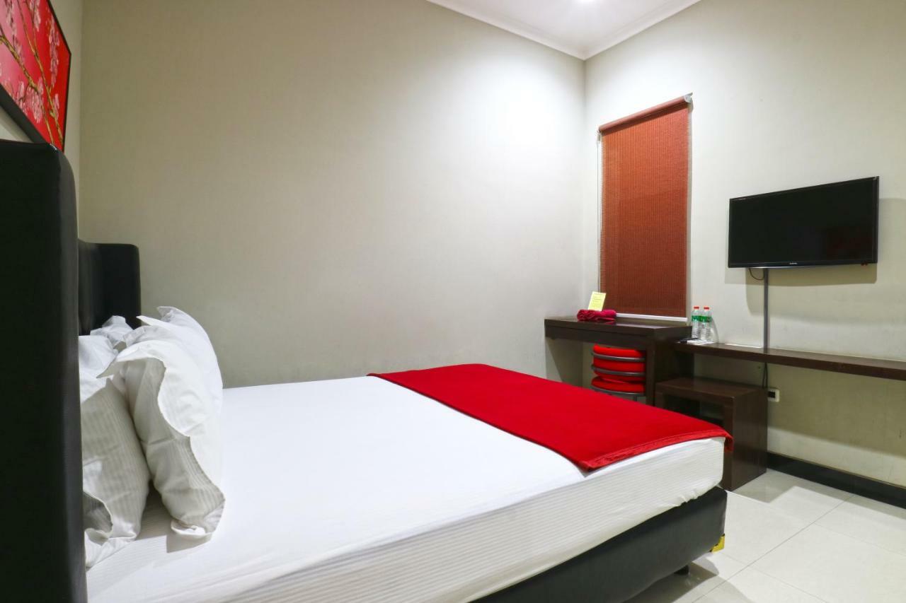 Chiaro Hotel Syariah Sidoarjo Eksteriør billede