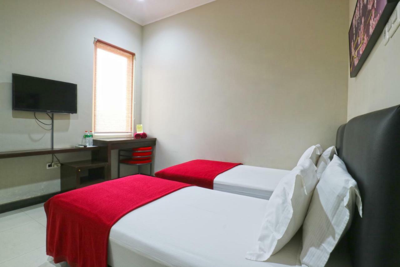 Chiaro Hotel Syariah Sidoarjo Eksteriør billede