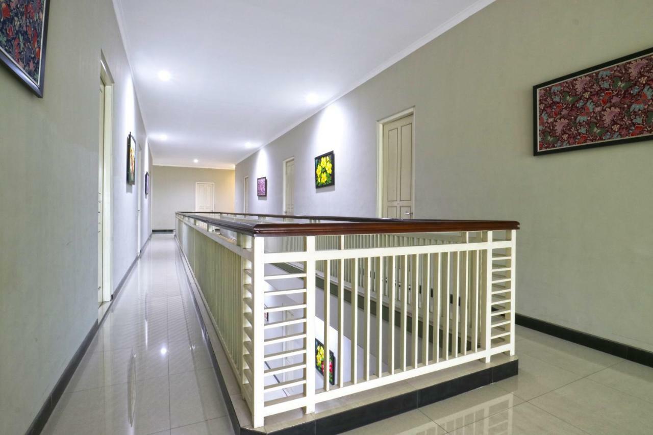Chiaro Hotel Syariah Sidoarjo Eksteriør billede